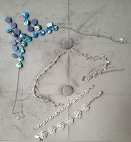Costume jewellery