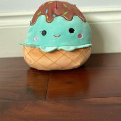 Squishmallow - Maya 12' inch