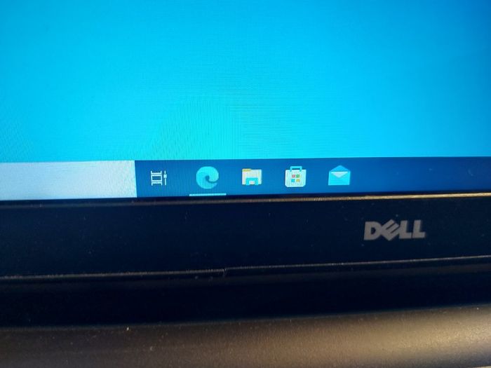 DELL Vostro 15, 3000 Series, Intel Core i3-5005U CPU, 2.0GHz, 4GB Ram, 500GB HDD, windows 10, Microsoft Edge, Chrome and VLC