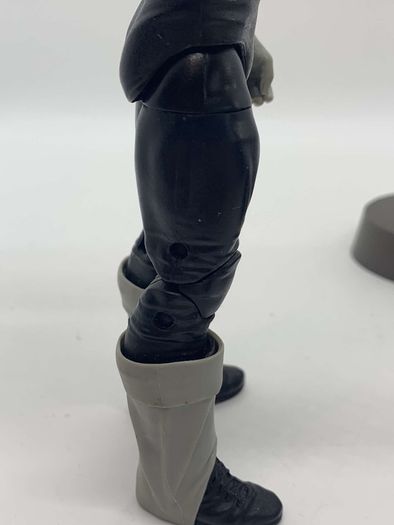 wwe elite Wrestlemania 34 The Undertaker with entrance greats clothing & stand action figure
