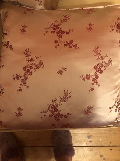 Cushions ( 5 )
