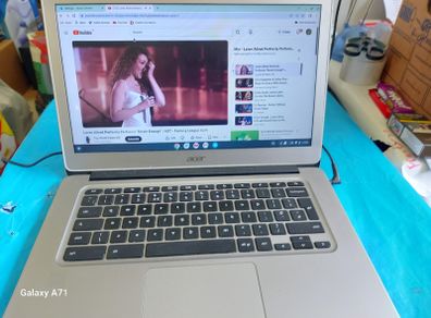 ACER ChromeBook, Silver, 16GB, in excellent condition
