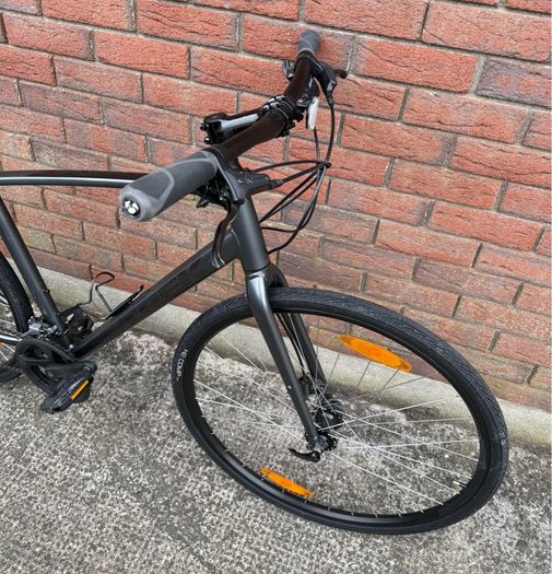 Trek FX 2 Hybrid Bike