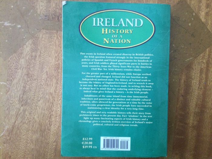 Ireland - History of a Nation.- Reduced