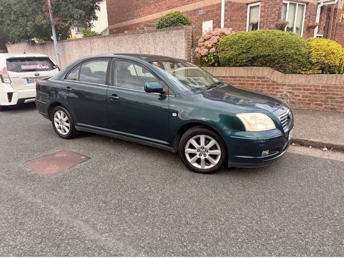 2004 Toyota Avensis