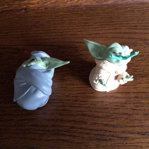 LFL Hasbro Pair of Small Yoda Figures 2.5 inches Star Wars