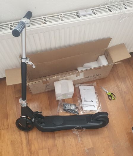 Kids Electric Scooter EZ-P1 : 100W New/Unused