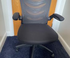 office chair in good condition