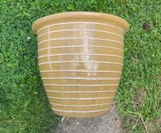 ceramic pot