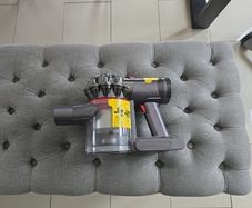 Dyson v7 hoover