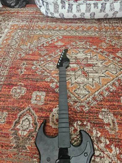 Riffmaster wireless guitar for PlayStation 5 and 4