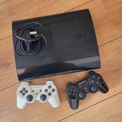 PlayStation 3 Super Slim (500GB)