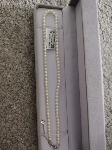 pearls necklace