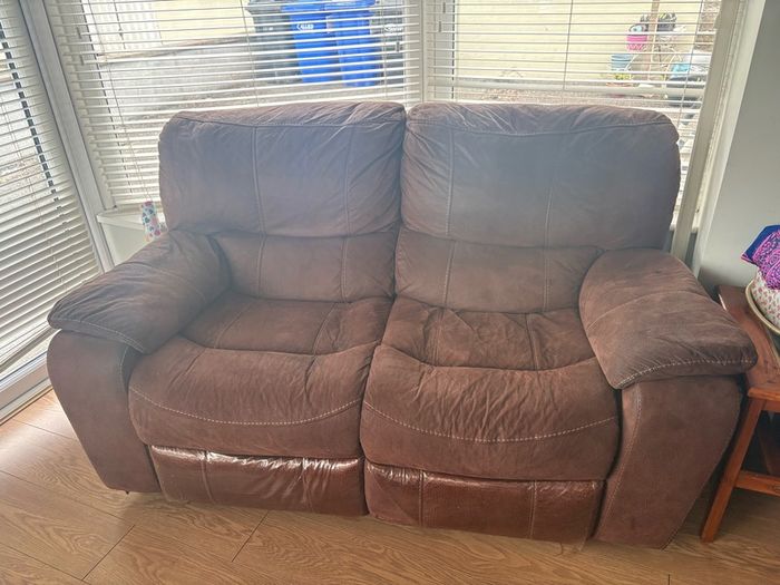 brown 2 seater recliner
