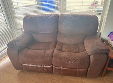 brown 2 seater recliner