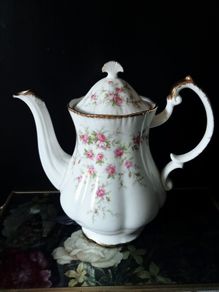 Paragon & Royal Albert "Victoriana Rose" Coffee Pot