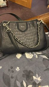 Hamptons navy handbag