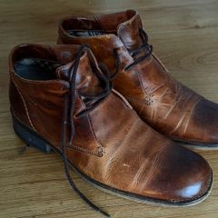 Gravel Leather Chukka Boots Base London