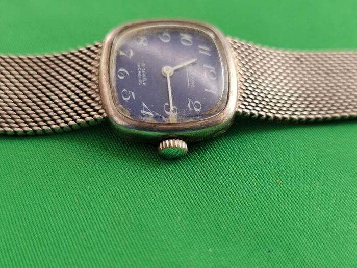 Silver 1940s Swiss Made Omikron Lady's Mechanical Wind up Swiss Watch 800s Silver