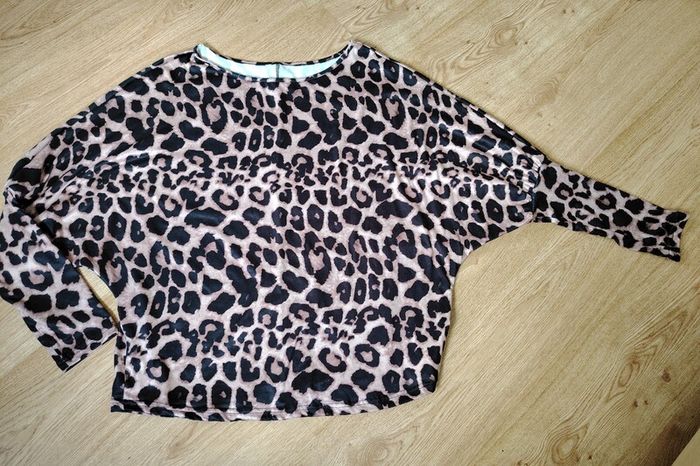Leopard printed Blouse  Size 12-14