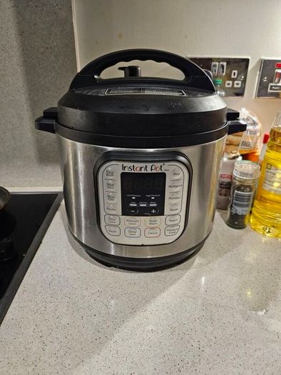 Instant Pot (5.7L)