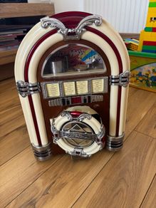 Jukebox radio