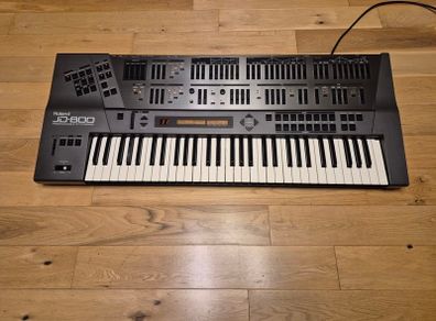 Roland JD800 With Extras. Please Read.