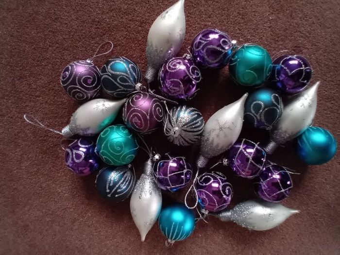 Xmas tree baubles