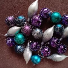 Xmas tree baubles