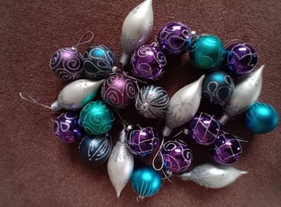 Xmas tree baubles