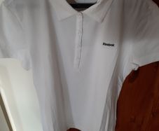2 Ladies Sports Tops from Reebok tags attached Size 12/14