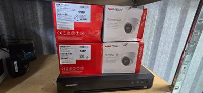 Hikvision 4 x channel recorder with 4 x 5mp brand new cameras
