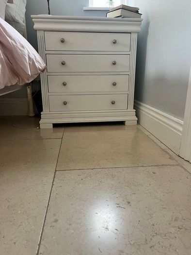 Lovely 4 drawer felt lined chest ,  excellent condition
