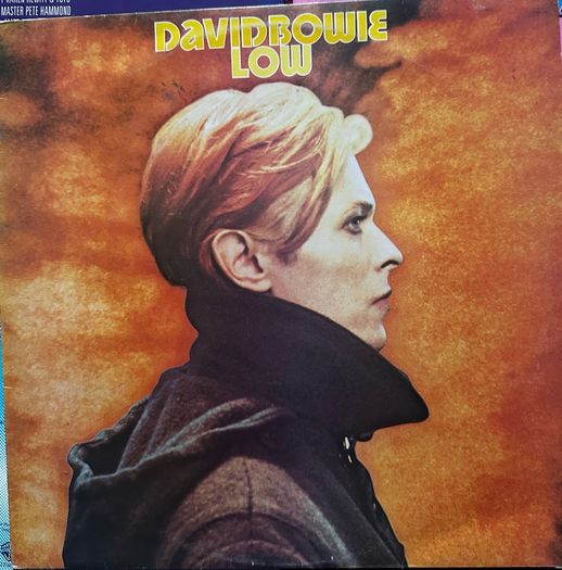 David Bowie. Low original 1st press in vg condition