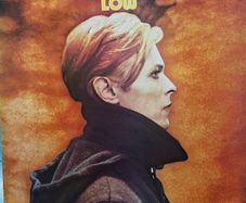 David Bowie. Low original 1st press in vg condition