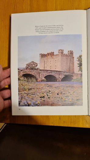 The Country Life Picture Book Of Ireland. Beautiful Large Volume Hardback In Very Good Condition. 32.
