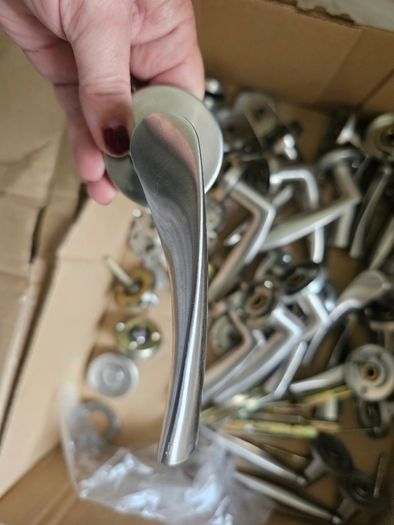 10 sets Brushed Chrome lever on rose door handles and Escutcheons