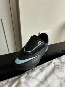 Nike kids boots