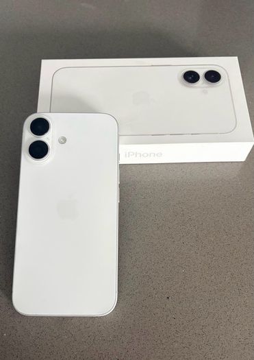 Iphone 16 White