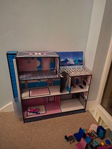 LOL Doll house and accessories