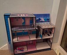 LOL Doll house and accessories