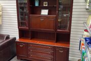 dispaly cabinet