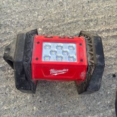 Milwaukee M18 RADIUS Compact Site Light