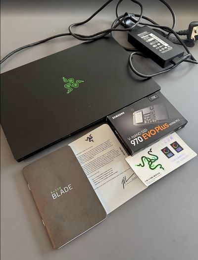 Razer Blade 15 (2019) for sale. Premium gaming laptop with upgrades