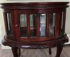 Mahogany Display Cabinet / Drinks Cabinet