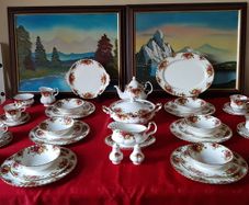 46 Piece Royal Albert Old Country Roses Bone China Dinner And Tea Service / Set For 6 Person Setting Made In England