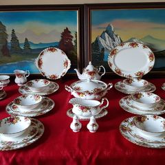46 Piece Royal Albert Old Country Roses Bone China Dinner And Tea Service / Set For 6 Person Setting Made In England