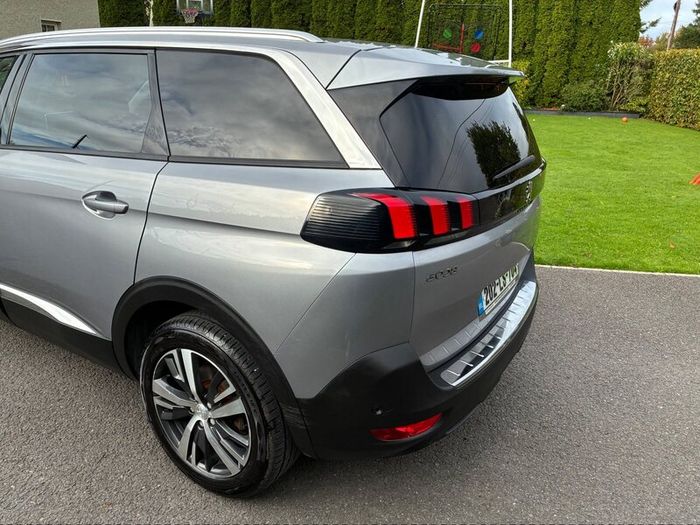 Peugeot 5008 7 seater