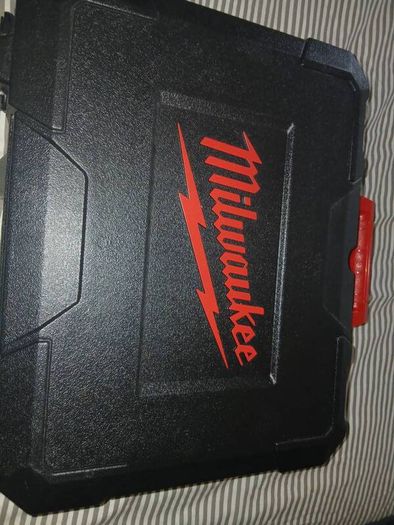 Milwaukee tool box