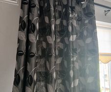 90x90 curtains and 4 cushion covers to match 17x17